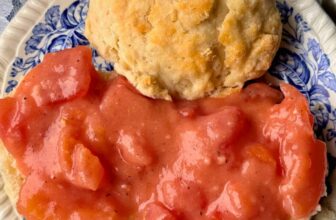 SOUTHERN TOMATO GRAVY – The Southern Girl Cooks