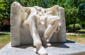 Abe Lincoln Seemed, Uh, a Bit Awkward as His Wax Statue Melts in D.C. Warmth