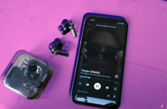 4 cellphone settings that make my music sound bassier