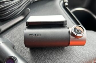 Two cameras on a finances