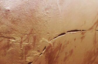 Mars-Orbiting Spacecraft Captures ‘Snaking Scar’ Throughout the Base of Monumental Volcano