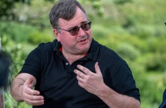 Is LinkedIn Billionaire Reid Hoffman Making an attempt to Bribe Kamala Harris? Nicely, He Comprises Multitudes