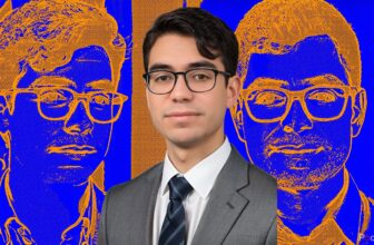 Methods to create an AI LinkedIn headshot with this viral TikTok development