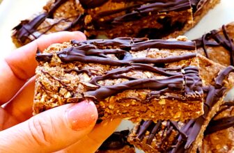 Do-it-yourself peanut butter protein bars