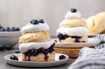 Blueberry Shortcake (Straightforward Summer season Dessert!)
