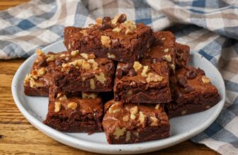 Walnut Brownies – Barefeet within the Kitchen